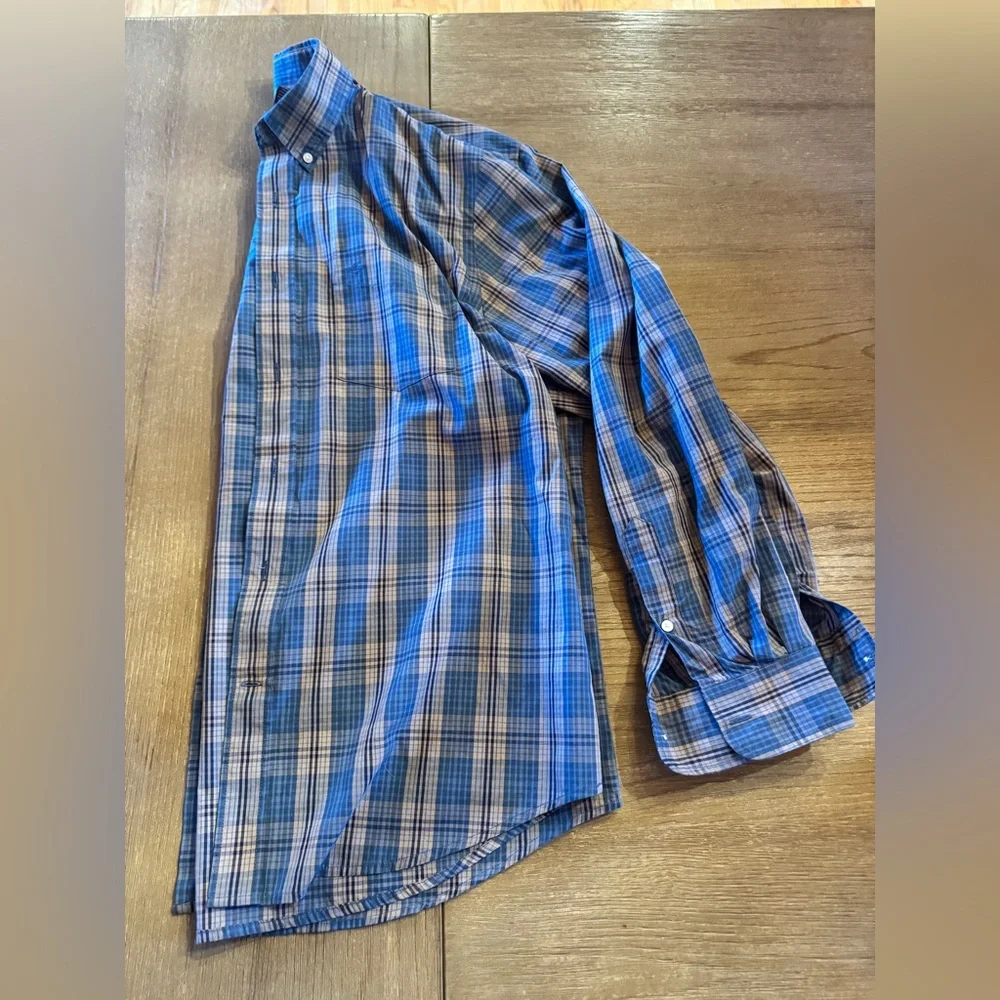 Men’s Dockers button down - Picture 2 of 8